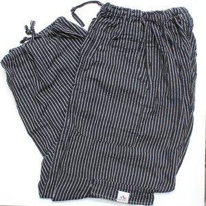 (Medium) Black with thin White stripes 0238
